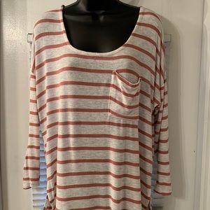 Long sleeve with pocket tee